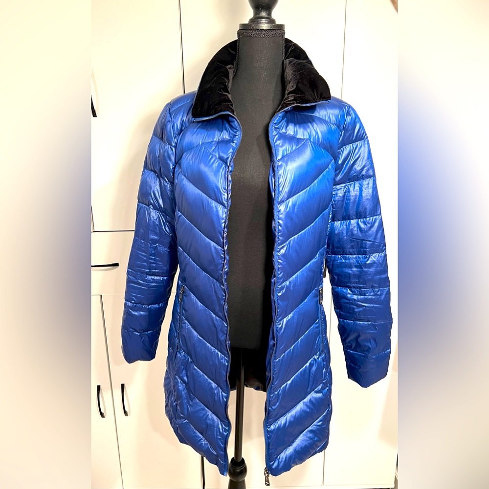 Calvin Klein puffer coat with duck dawn .‎ Size M